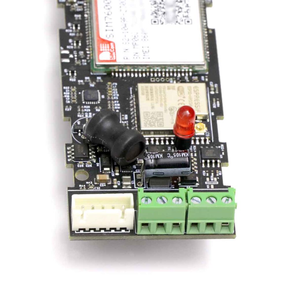 esp32 4g gateway terminal block and i2c sensor connector
